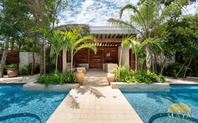 Tropical Apartment Close To The Beach