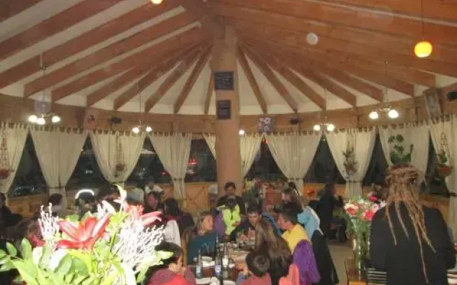 HOTEL & HOSTAL CHIL'IN, Las Trancas