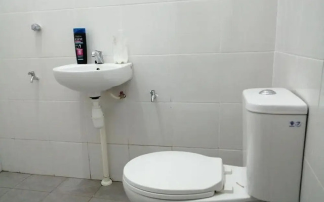 Standard Double Room With Ac in Kuching