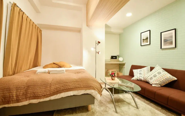 City Street Inn 307 PH211