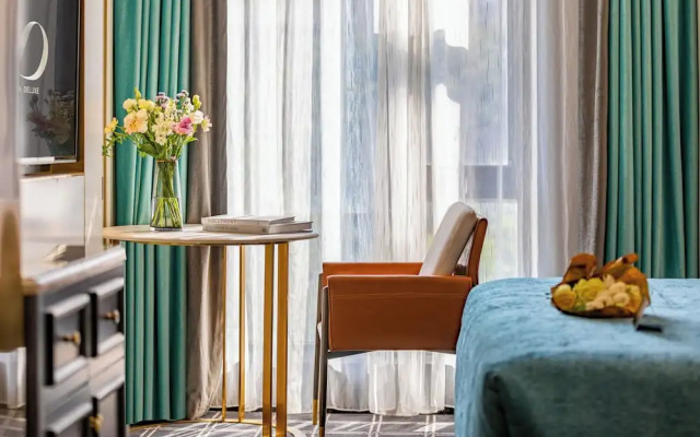 XANA Deluxe International Hotel Dongshankou Metro Station Branch