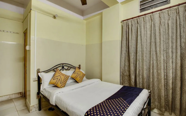 Hotel Hollywood by OYO Rooms