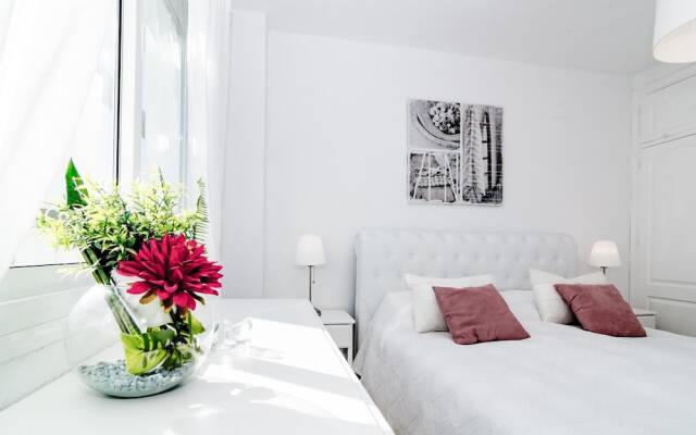 PP- Fantastic 2 bedroom apt with roof top terrace