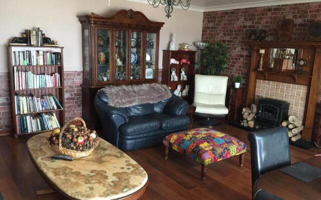 Lakeland Guest House