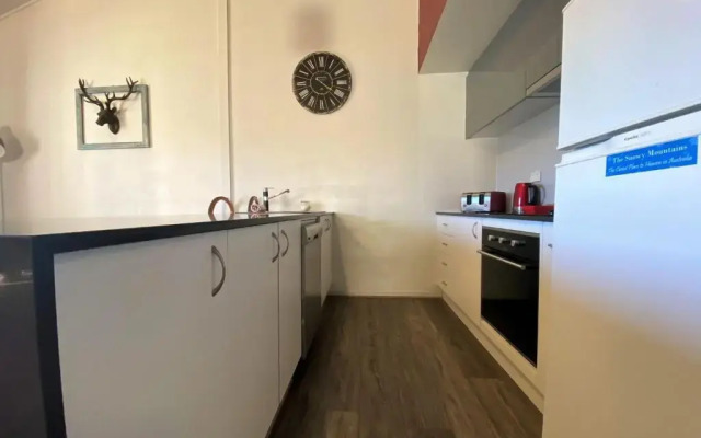 Razorback 6 - Razorback Plaza Jindabyne