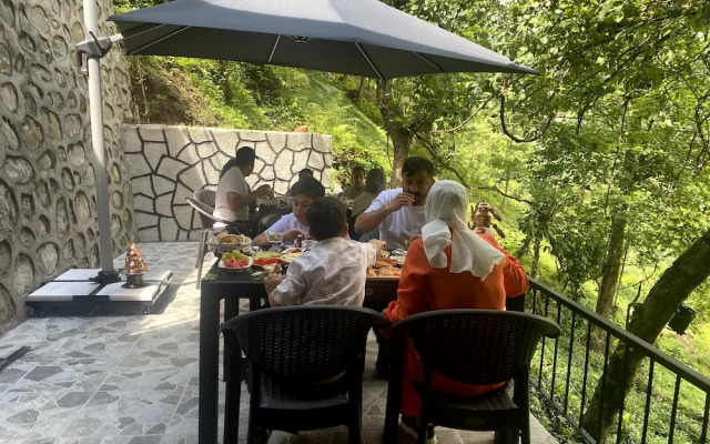 Mezra Doğal Dağ Evleri̇