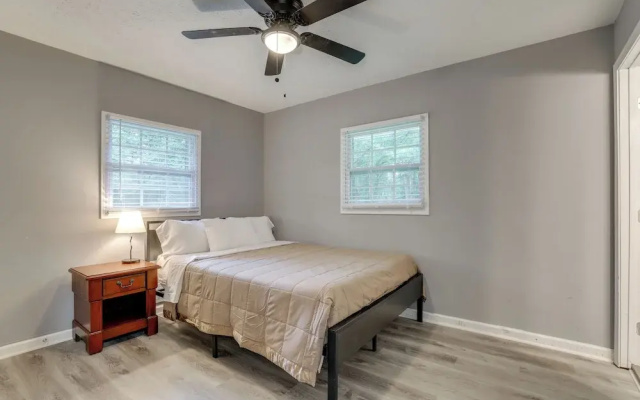 Modern Home w/ Yard Near ATL Attractions!