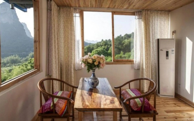 Riverside Retreat Hotel