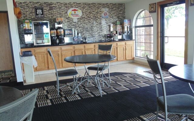 Super 8 Sapulpa/Tulsa Area