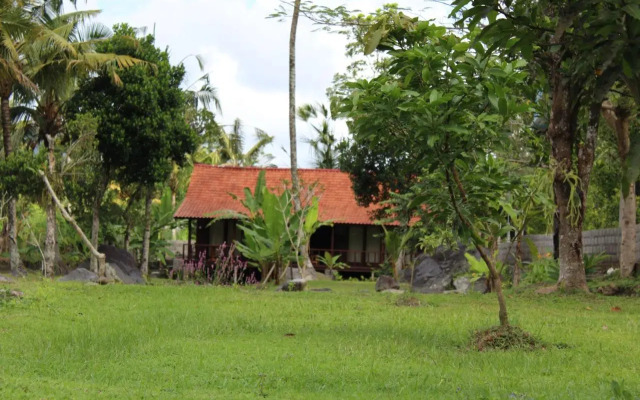 Pondok Tepi Sungai