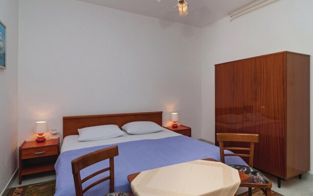 Amazing Apartment in Supetar With 1 Bedrooms and Wifi