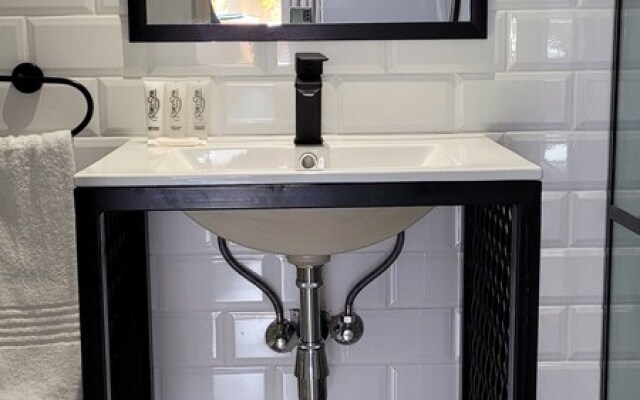 Rox and Sea Country Lodge