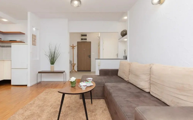 Warsaw Ochota Korotyńskiego by Renters