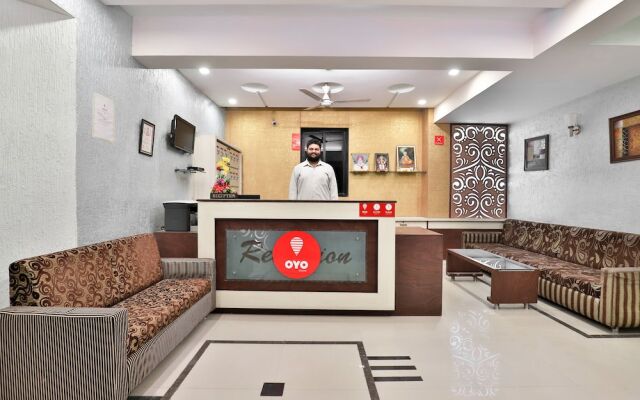 OYO Flagship 2389 Hotel The Grand Pritam