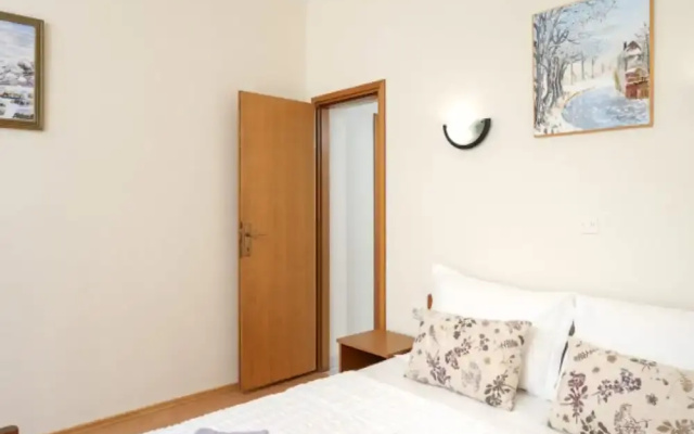 Apartments Božica