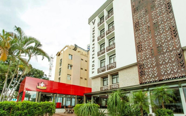 Vida Plaza Hotel