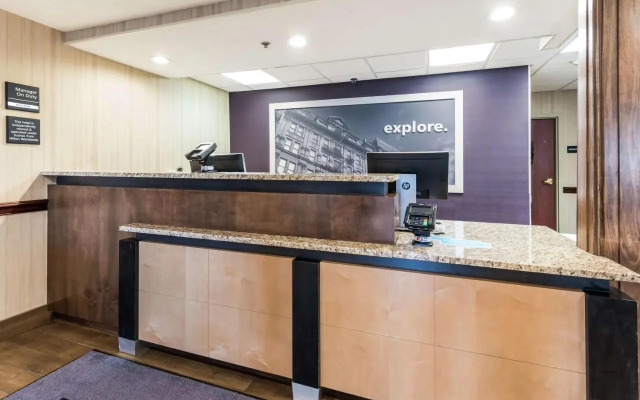 Hampton Inn Columbusi70ehamilt