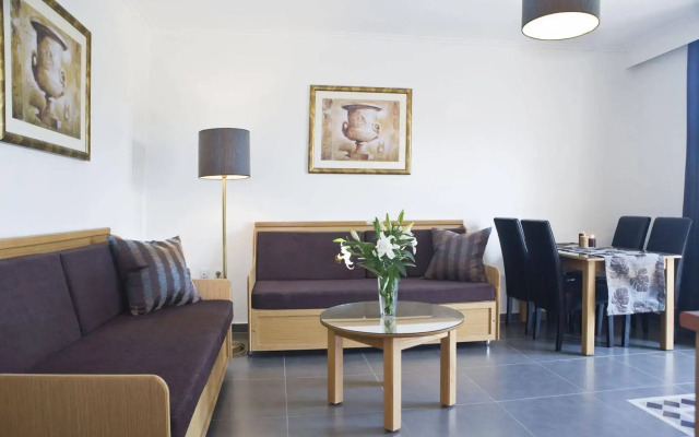 Peridis Family Resort