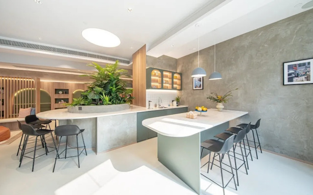 Weave Studios - Kowloon West