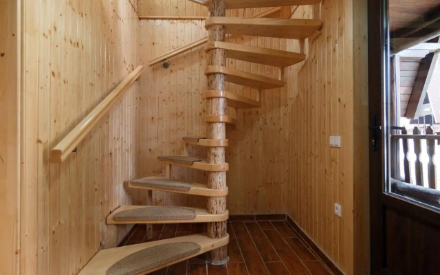 Centrul De Echitatie Poiana Brasov