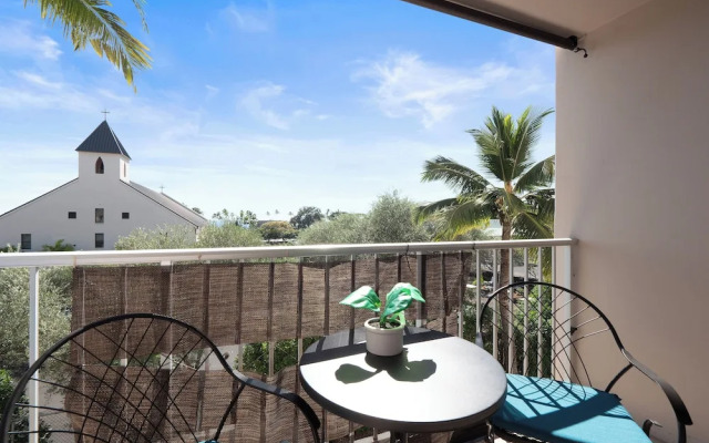 Kailua Village 307
