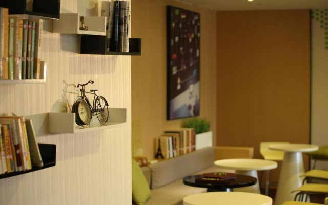IU Hotel·Tangshan Caofeidian Lingang Business District