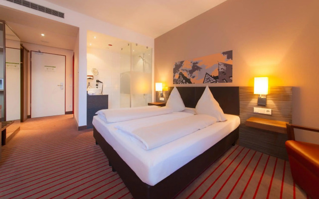NOVINA HOTEL Tillypark
