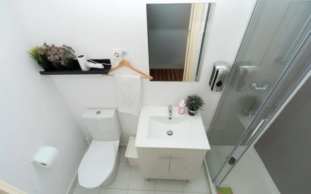 2 Bedroom Apartment Located Heart of Lisbon City