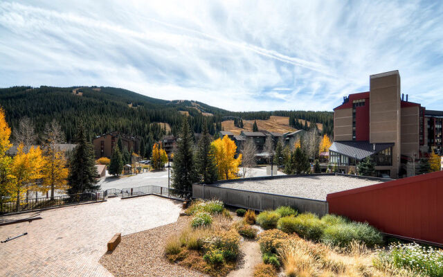 Mountain Plaza at Center Village by Copper Mountain Lodging