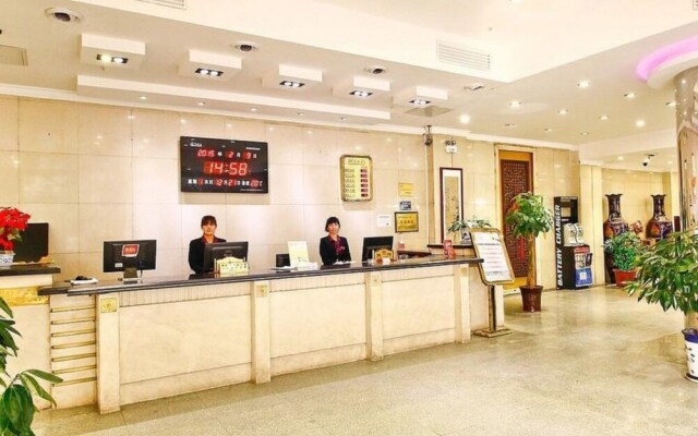 Huachen Hotel (Xi'an Bell Tower East Street Mingchengqiang)