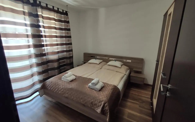 Hatvan Corner Apartments 2
