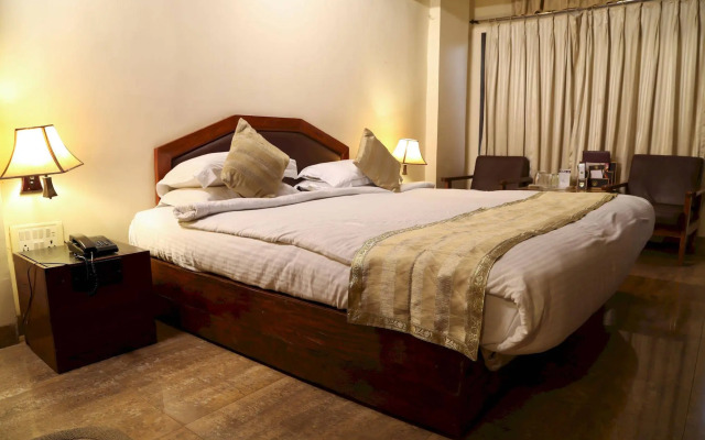 Ravine Hotel