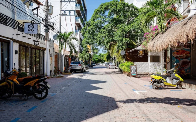 Menesse Town Tower 202 1 Bedroom Condo