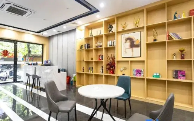 Huanpeng Collection Hotel (Yulin Bus Station Main Store)