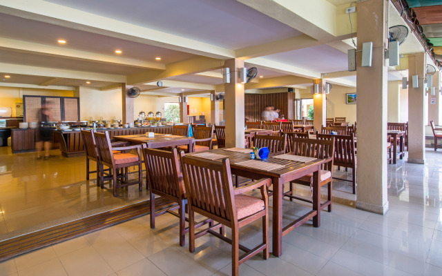Lanta Pura Beach Resort (SHA Extra Plus)