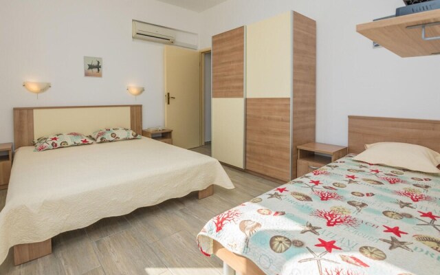 Awesome Home in Vir With Wifi and 5 Bedrooms