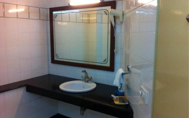 Monark Hotel