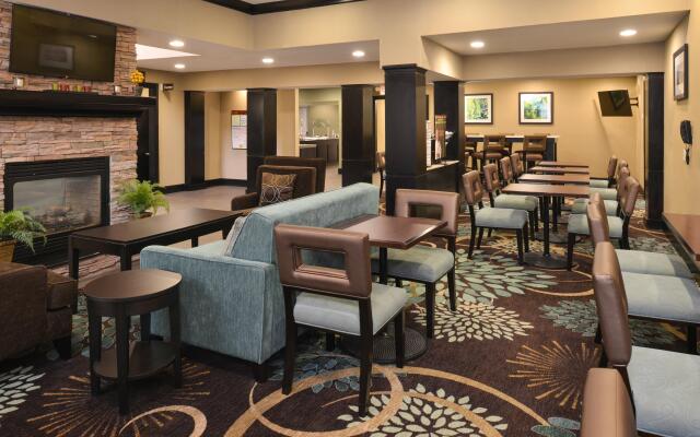 Staybridge Suites Dallas-Addison Hotel