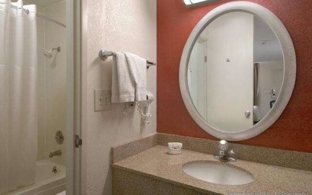 Red Roof Inn Tulsa