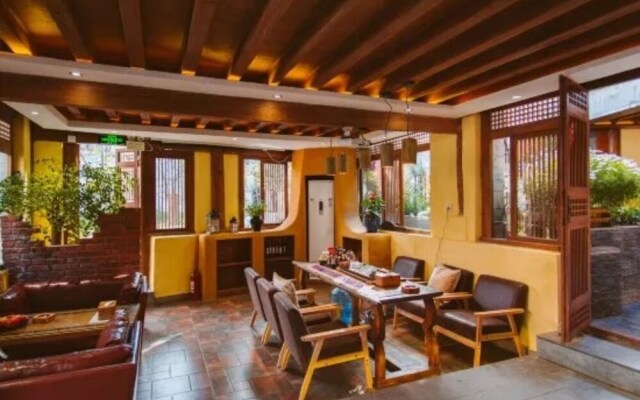 Lijiang Cbsi Living Style Inn