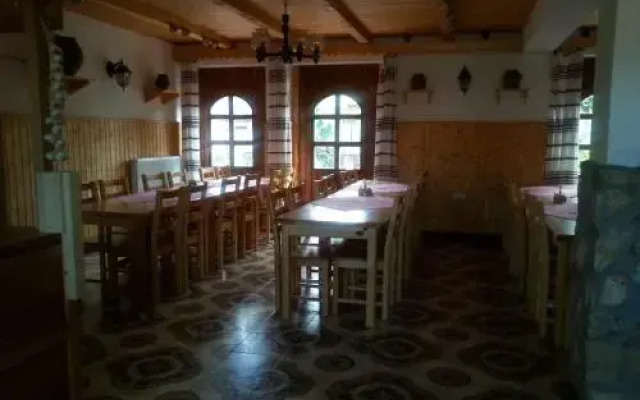 Felső Fogadó
