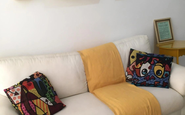 Apê Amarelo Ubatuba