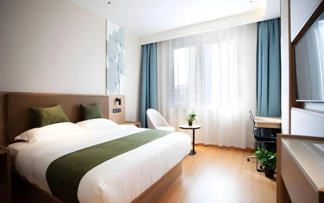 GreenTree Inn Express Shanghai Pudong Lingang New City Yunhan Road