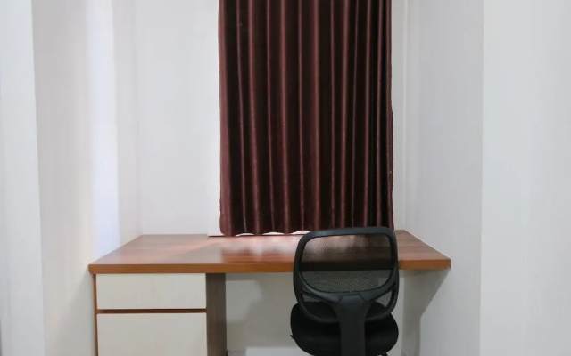 Modern Classic Studio At Apartment Parahyangan Residence