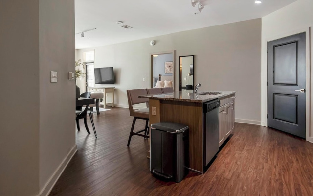 Landing Furnished Apartments near Medical District