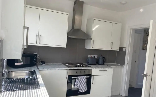 Immaculate 3-bed House in Nottingham
