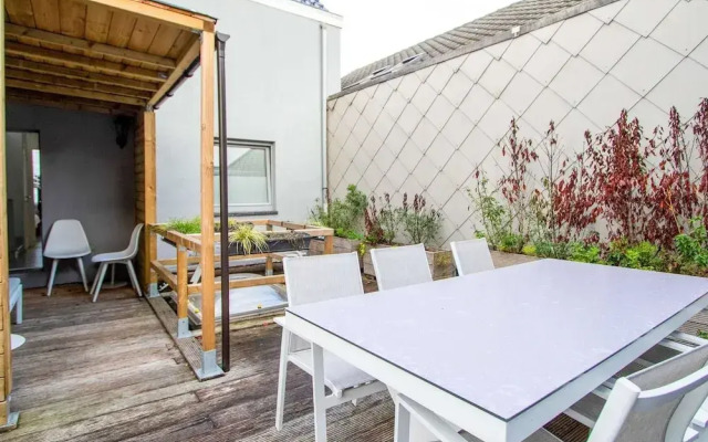 Elegant Holiday Home in Nieuwpoort near Beach