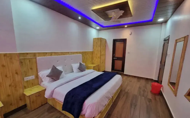 Goroomgo Grand Kailash View Homestay Himachal Pradesh