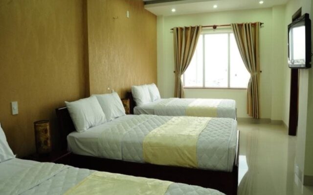 Canh Buom Hotel