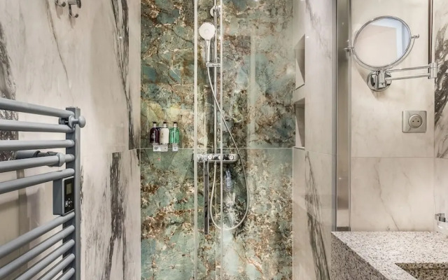 Merveil-Luxury Suite-Louvre-Sebastopol I